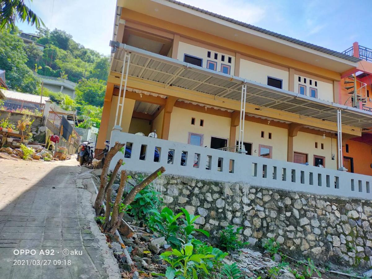 Andira Homestay Labuan Bajo Εξωτερικό φωτογραφία