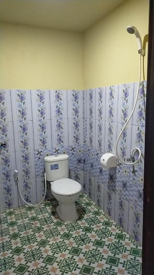 Andira Homestay Labuan Bajo Εξωτερικό φωτογραφία